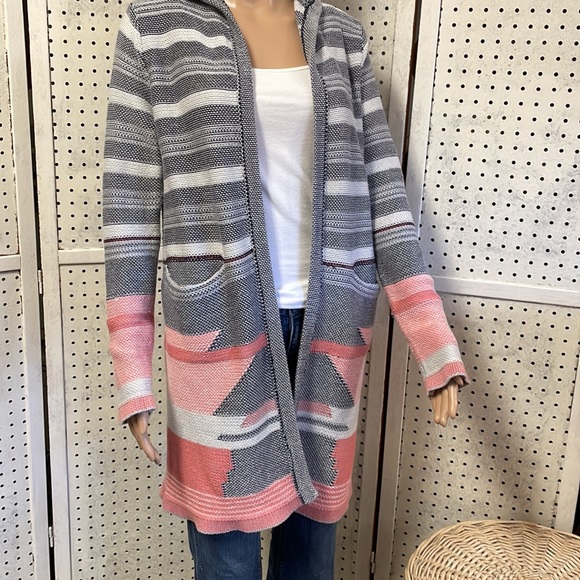 Tulle sweater wrap - Picture 2 of 8